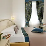 Dimora Degli Dei Guest house Rome