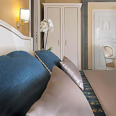 Dimora Degli Dei 4* Roma